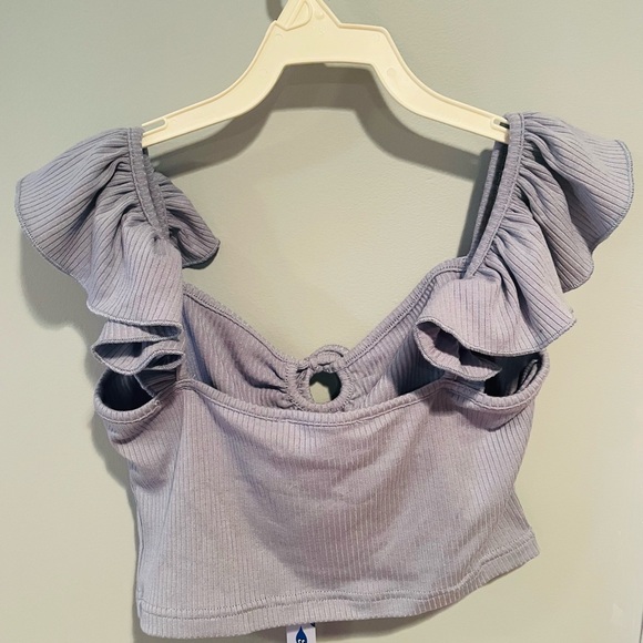 Solid Ruffle Knotted Rib Crop Tank Top - Picture 2 of 5